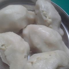 A picture of Urad dal kozhakkatai-.