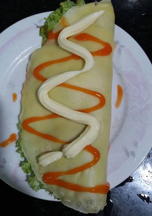 Hình của món Bánh crepe phiên bảng mặn đơn giản.