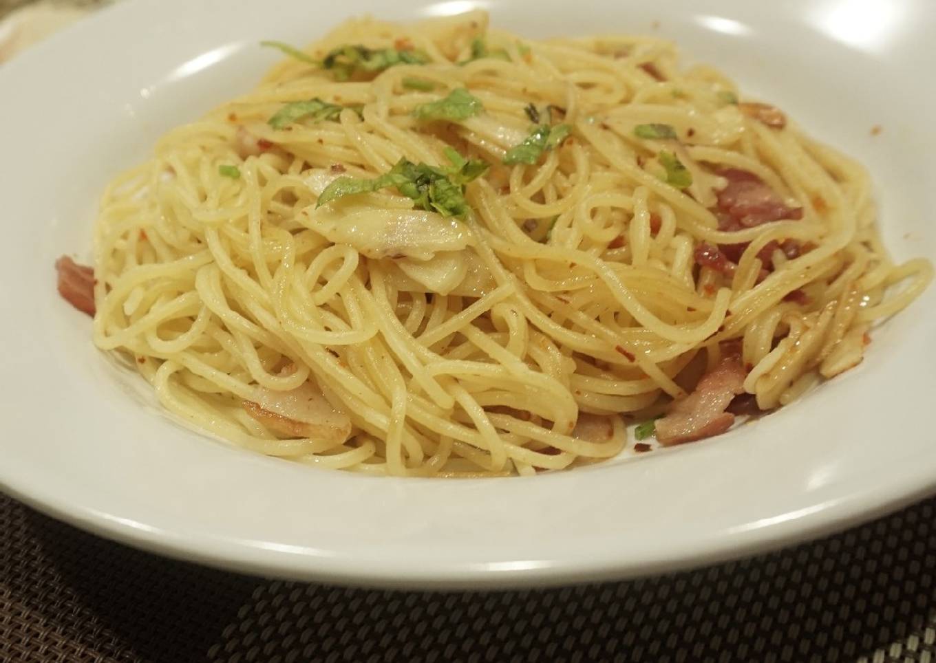 Spagheti aglio olio