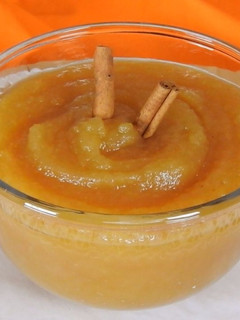 A picture of How to Make Delicious Applesauce (Quick & Easy Recipe).