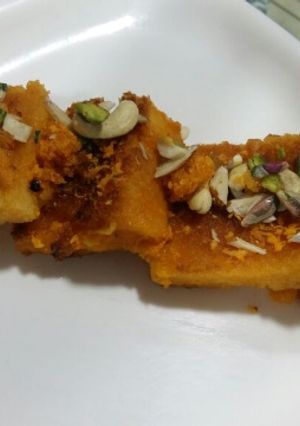 A picture of Shahi piece.