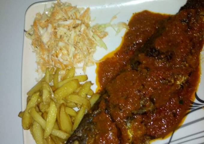 Grilled fish,irish potatoes with coslaw