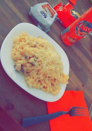 صورة لوصفة معكرونة بالصلصة الجبن وفطر 😋