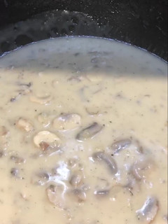 A picture of Mushroon Gravy for Poutine.