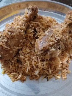 चिकन बिरयानी (chicken biryani recipe in Hindi) रेसिपी मुख्य फोटो