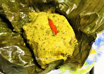 How to Recipe Appetizing Oal Paturi Elephant Yam steam cooked in Banana Leaf  Bengali style