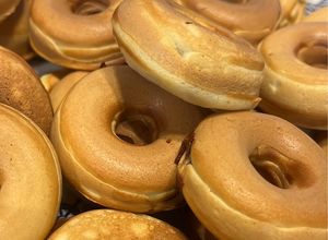 Una foto de Mini donas en máquina