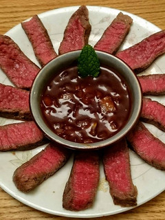 烤牛肉佐紅酒醬 的食譜成品照片