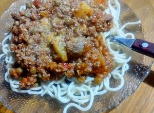 Una foto de Fideos con Tuco de Carne Picada