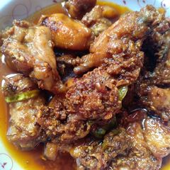 A picture of Chicken masalaa.