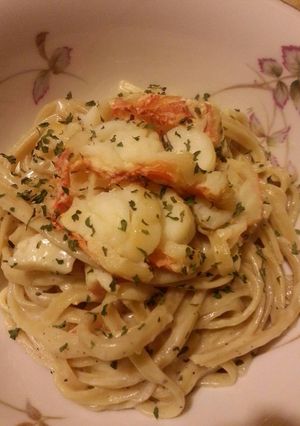A picture of Lobster Alfredo.
