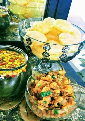 A picture of Puchka With Aloo Masala And Colourful Boondi Pani.