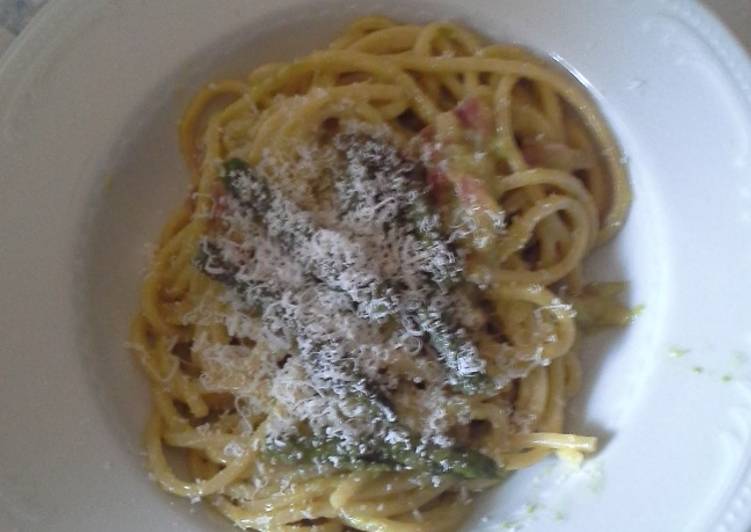 Steps to Make Veloce Carbonara con gli asparagi