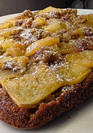 Una foto de Tarta Húmeda de Avena y Frutas (opcional sin azúcar)