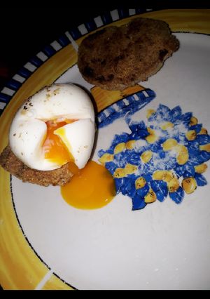 Una foto de Milanga de zapallito 🥒con huevo pasado por agua🍳🥚