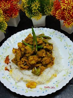 बैंगन आलू पोस्तो(Baingan Aalu Posto Recipe in Hindi) रेसिपी मुख्य फोटो