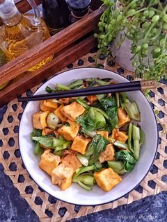 Foto resep Tumis Pakcoy Tahu Teri