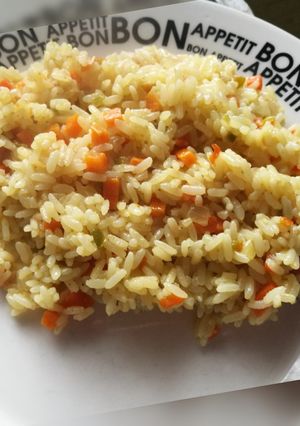 Una foto de Arroz primavera