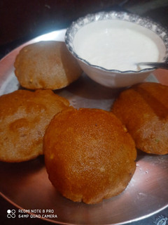 सिंघाड़े की आटे की कचौड़ी (नवरात्रि स्पेशल) रेसिपी मुख्य फोटो