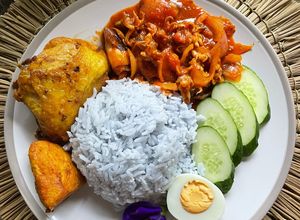 Gambar Nasi Lemak Bunga Telang