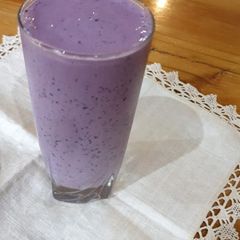 A picture of Berry ice cream smoothie.