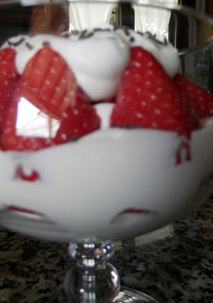 Una foto de Copa de fresas con nata
