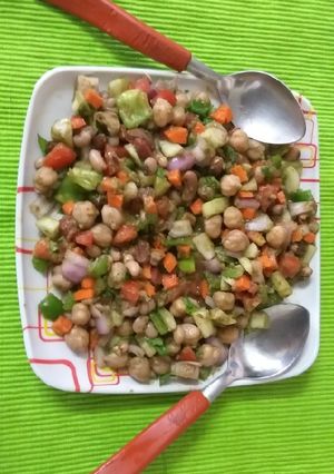 A picture of Kabuli chana,Rajma chaat.