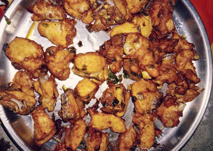 Recipe of Favorite Chicken Pakoda (apni Rasoi)