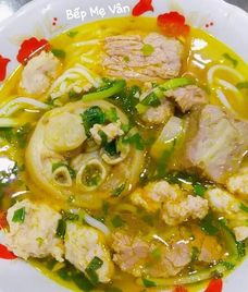 bún bò huế chân giò