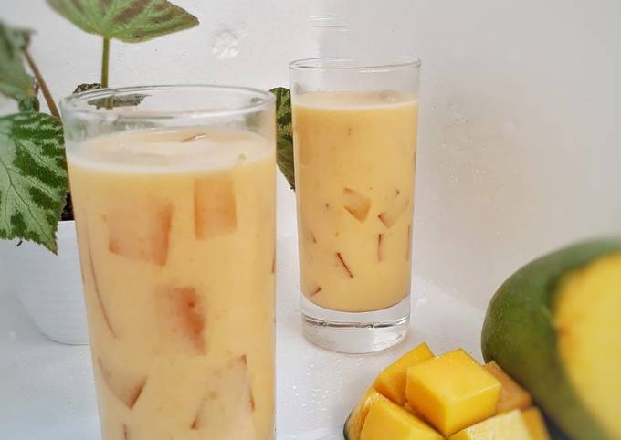 Resep Mango Milk Drink Es Mangga Jeli Susu Oleh Dapur Ummahat Cookpad 9426