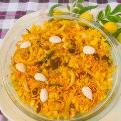 A picture of Gujrati Batata Poha.