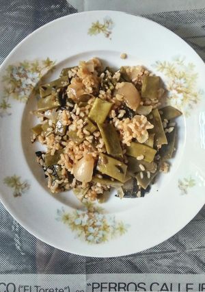 Una foto de 🎋 Judías verdes con arroz integral y alga nori