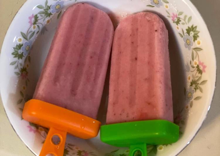 Simple Way to Make Homemade Easy Strawberry popsicle