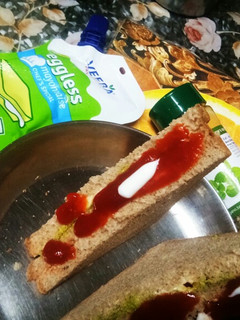 मेयोनीज सैंडविच (mayonnaise sandwich recipe in Hindi) रेसिपी मुख्य फोटो
