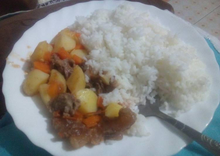 Easiest Way to Prepare Homemade Boiled rice served with beef stew