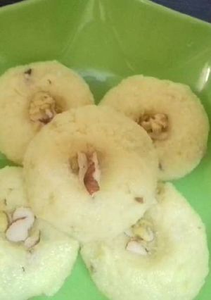 नारियल पैदा (Nariyal peda recipe in hindi) रेसिपी मुख्य फोटो