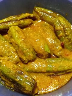 চিংড়ির পুর ভরা পটলের দোর্মা (chingrir pur bhora patoler dorma recipe in Bengali) রেসিপির প্রধান ছবি