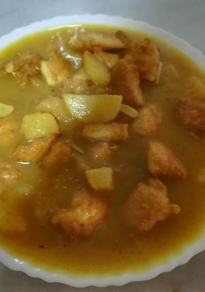 Foto principal de Pollo con patatas al ajo y al limón