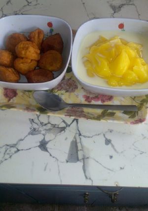 A picture of Kosai da custard.
