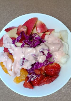 Foto resep Salad buah dan saus strawberry