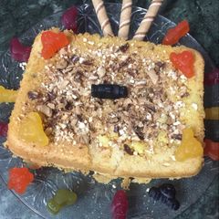 A picture of Yummy mawa cake.