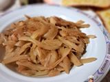 Finocchi in padella con salsa di soia e sesamo