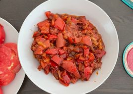 Tomato & paprika quick pan summer delight from Serbia