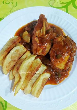 Una foto de Pollo en salsa reducida de sofrito con limón encurtido