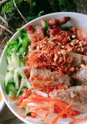 A picture of Bún Thịt Nướng Chả Giò.