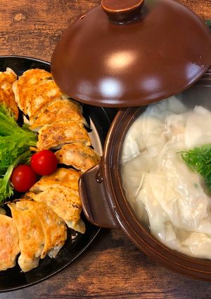 A picture of Fried and Boiled Gyoza.