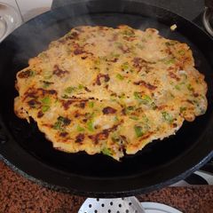 A picture of Sooji ka chilla.