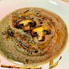 Una foto de Crema de tartufo e funghi (champiñones y trufa)