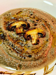 Una foto de Crema de tartufo e funghi (champiñones y trufa)