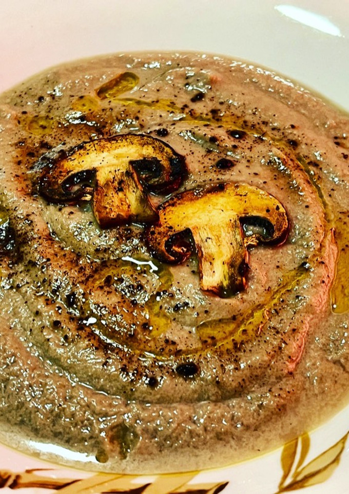 Una foto de Crema de tartufo e funghi (champiñones y trufa)